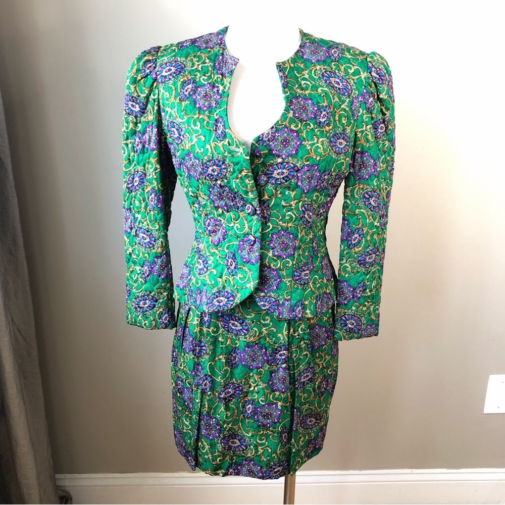 Vintage Emerald and Violet Brocade Blazer - Picture 6 of 8